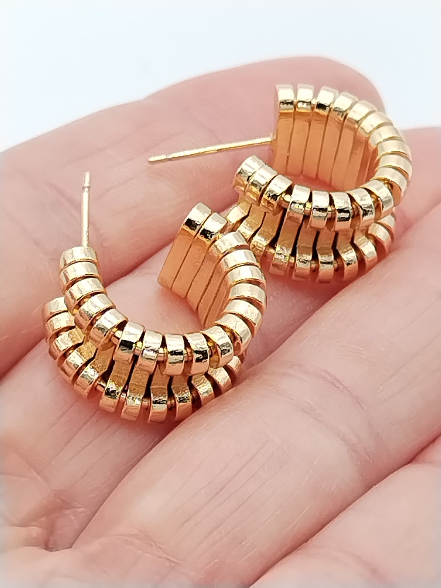 Klobige goldene Creolen, Gelenkohrringe, Einzigartig, Geschenke, Frauen, Schmuck