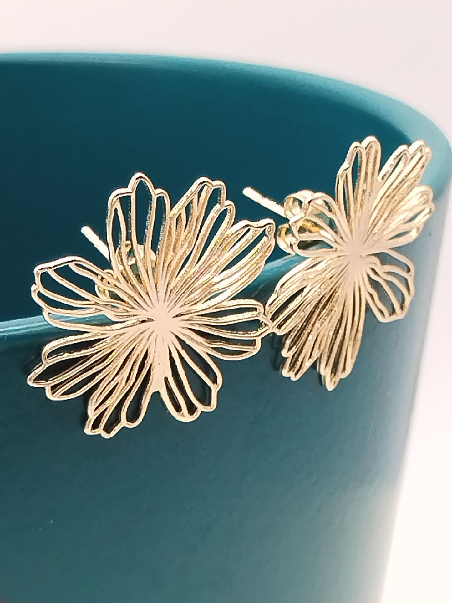 Blumen-Ohrstecker, Gold, groß, Trending, Schmuck, Frauen, Geschenke, Mädchen, leicht