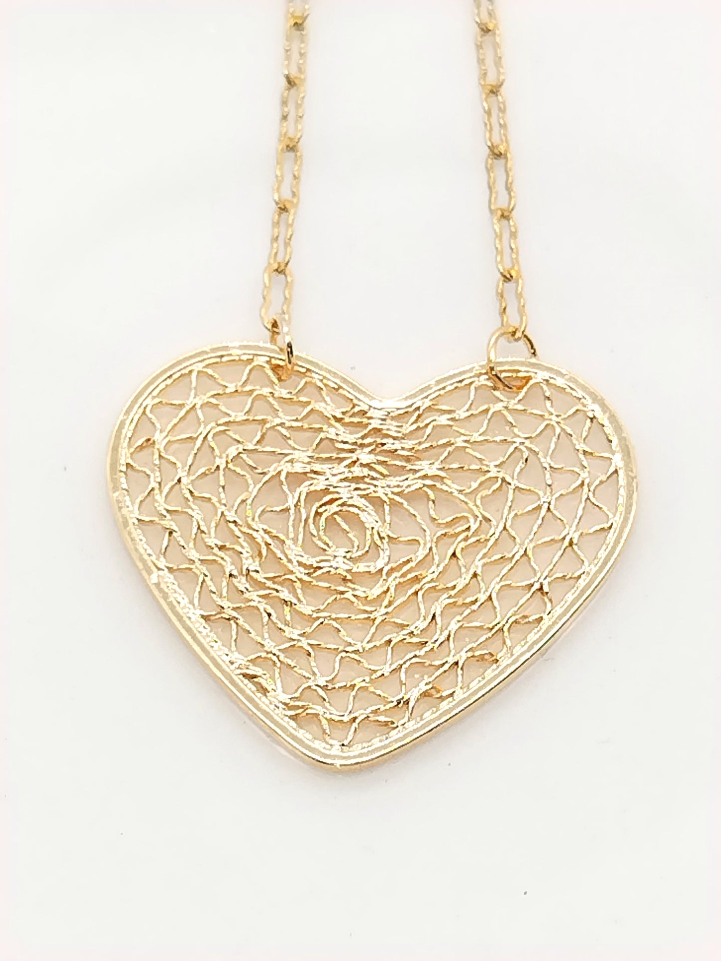 Unique Gold Heart Chain Necklace