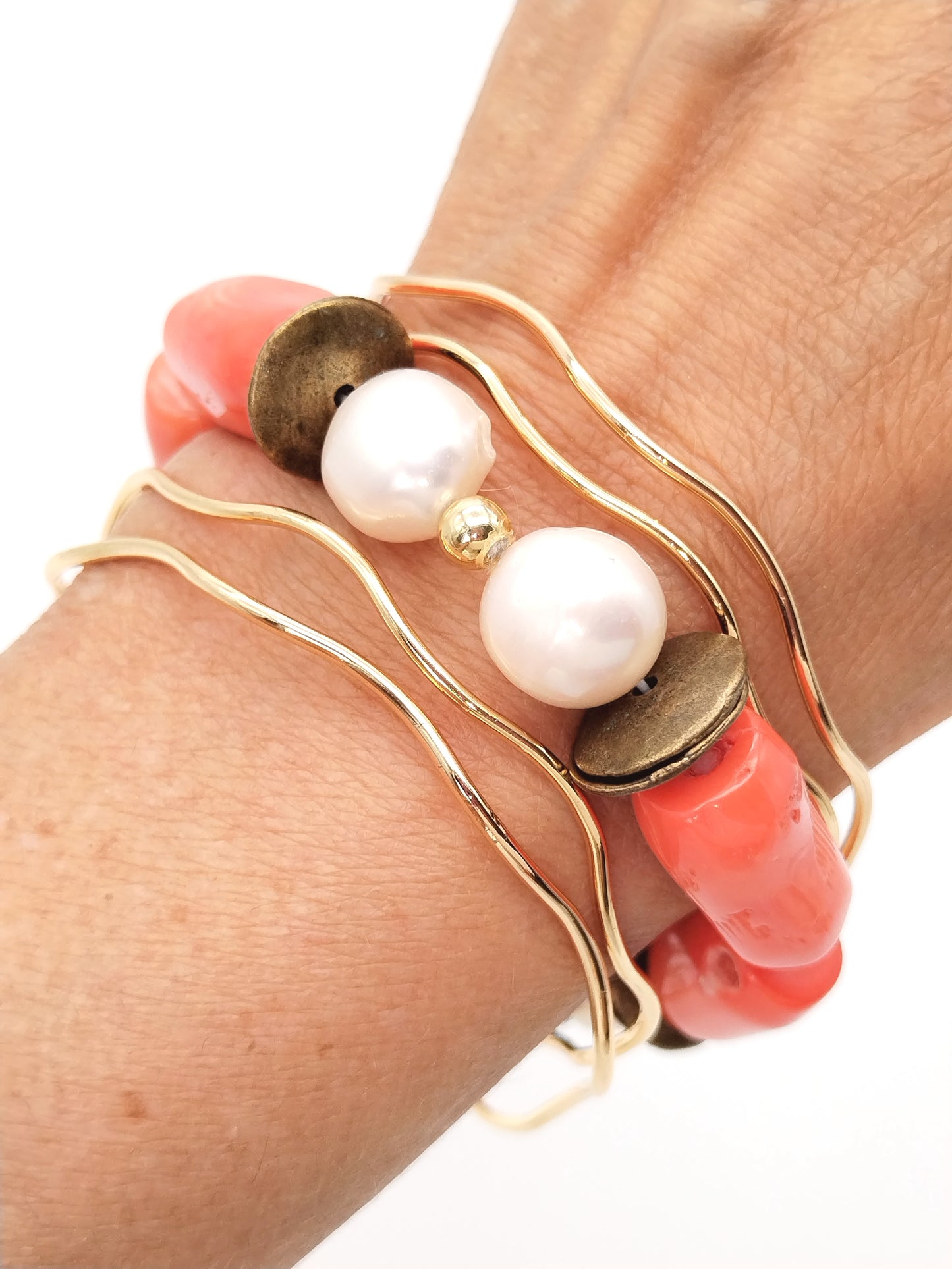Pulsera elástica de coral y perla