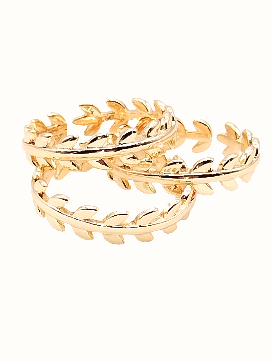 Stackable gold spike ring product detail, trendy boho chic jewelry
