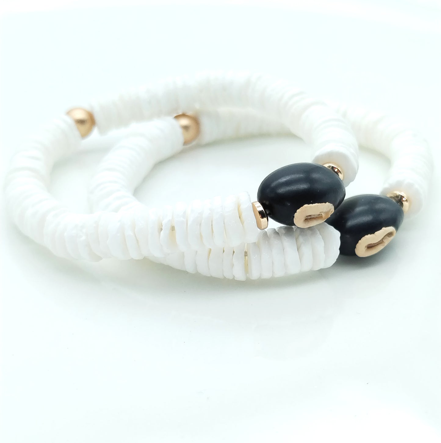 White Shell and Black Seed Stretchy Bracelet