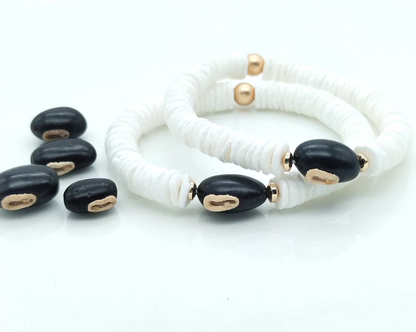 White Shell and Black Seed Stretchy Bracelet