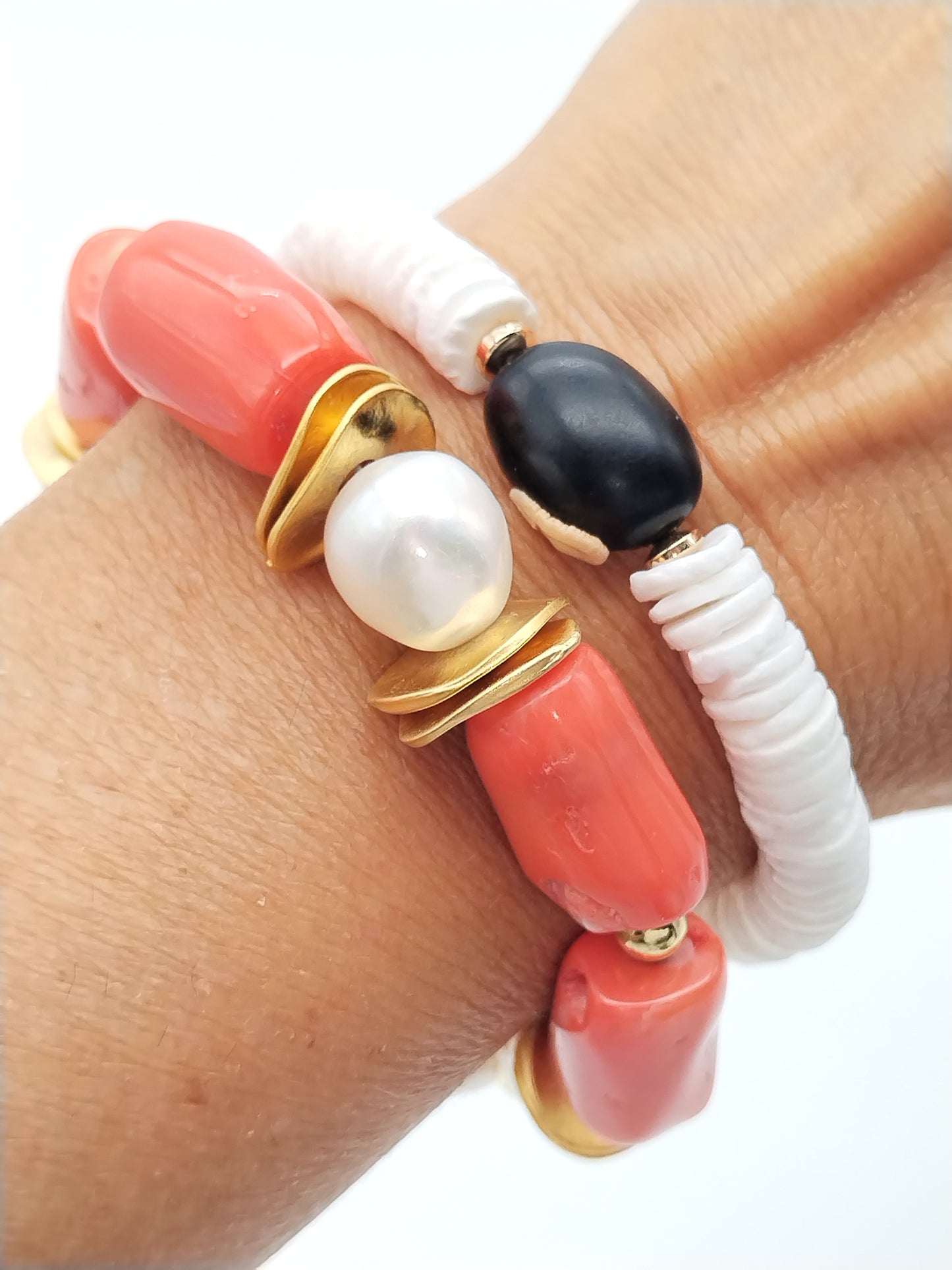 White Shell and Black Seed Stretchy Bracelet