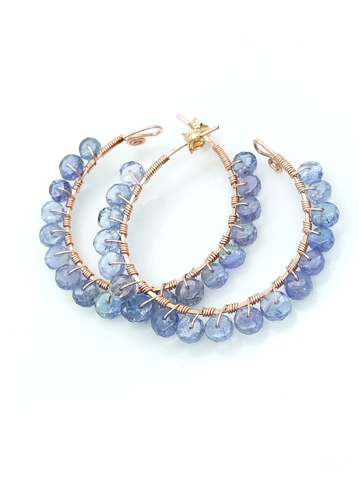 Pendientes grandes de aro con tanzanita en oro rosa