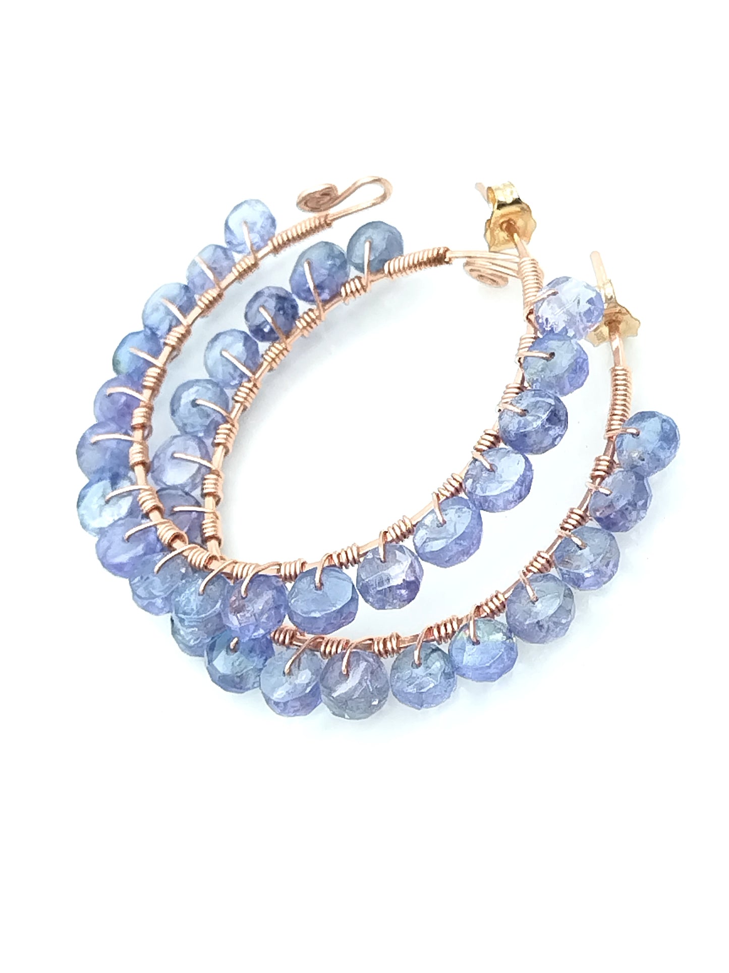 Pendientes grandes de aro con tanzanita en oro rosa
