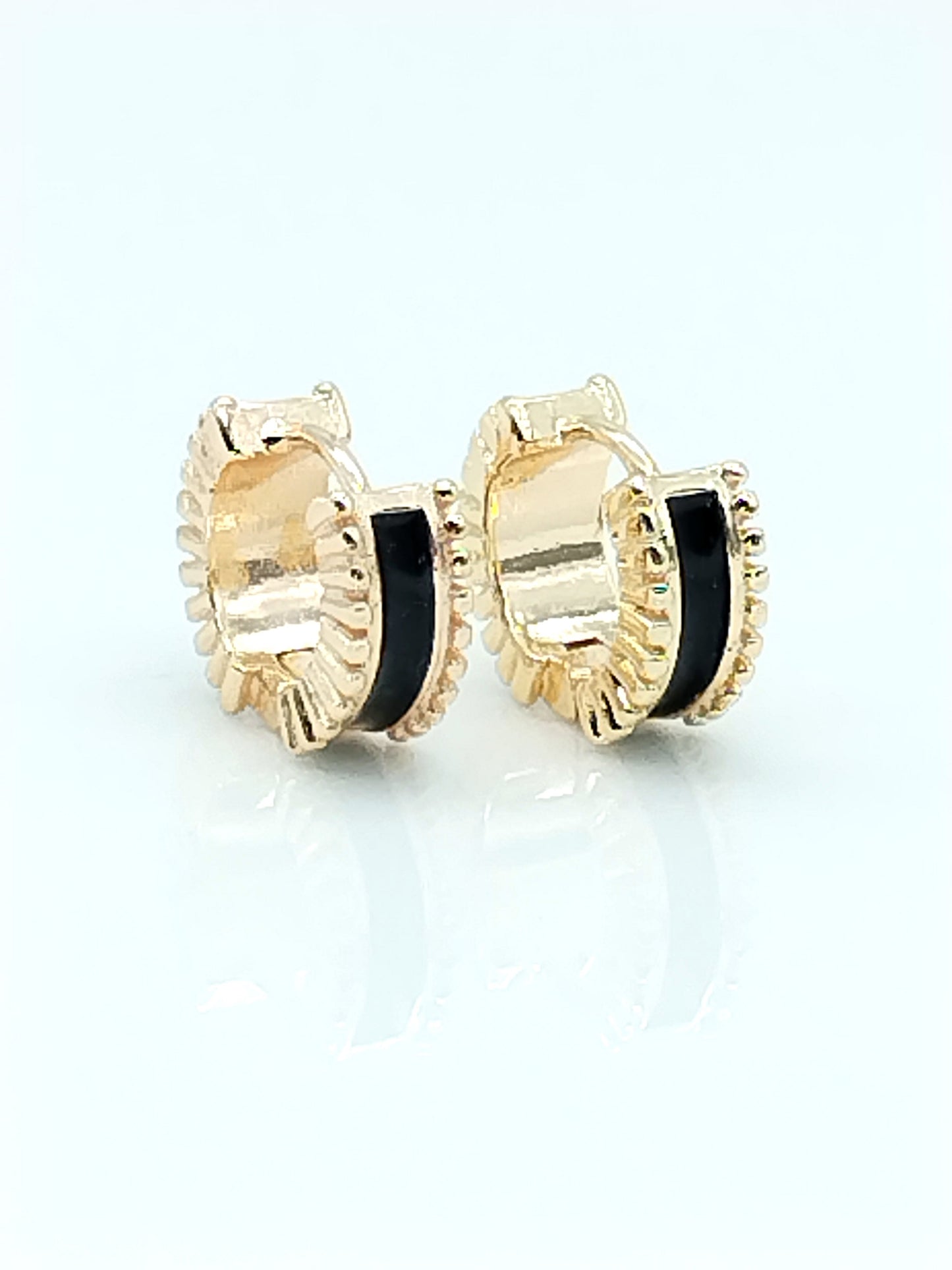 Gold Huggies, schwarzer Emaille, edler Schmuck, Geschenke, minimalistisch, Frauen, Trendy