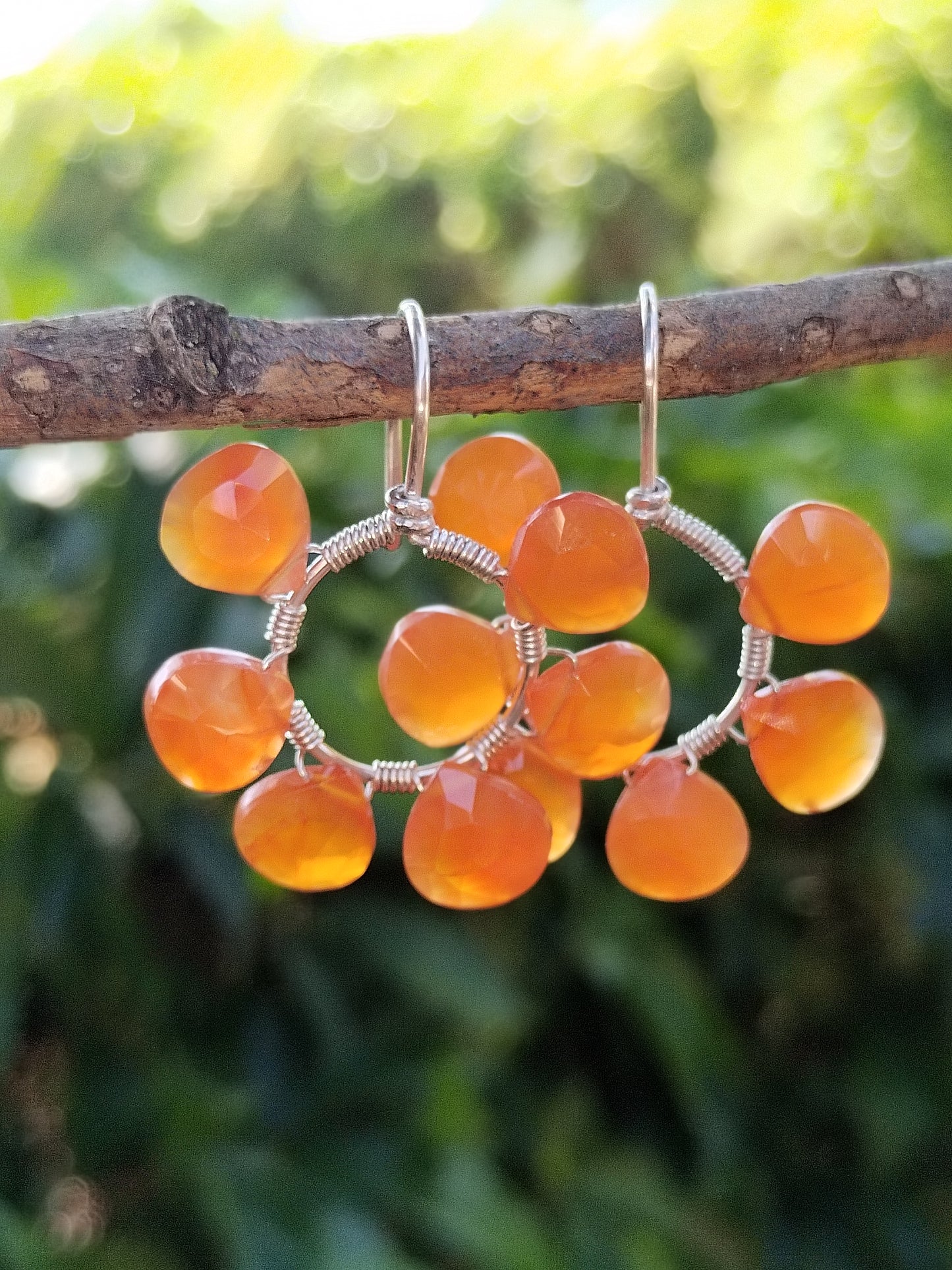 Pendientes de aro con cornalina en forma de gota, plata de ley 925