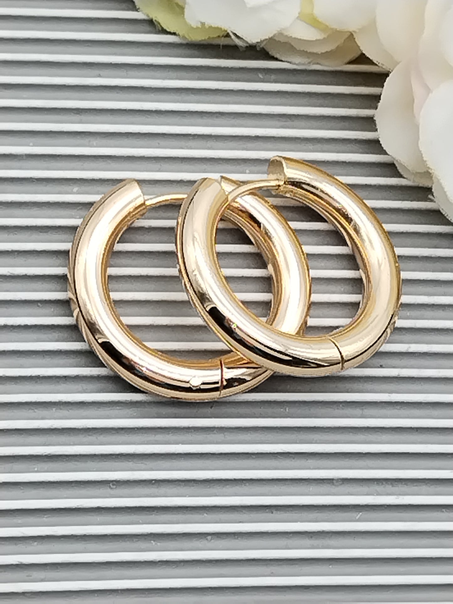 Große Creolen, klobige goldene Creolen, Geschenk