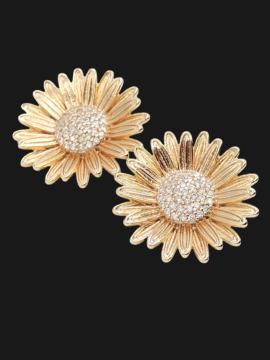 Große goldene Gänseblümchen-Knopfohrringe