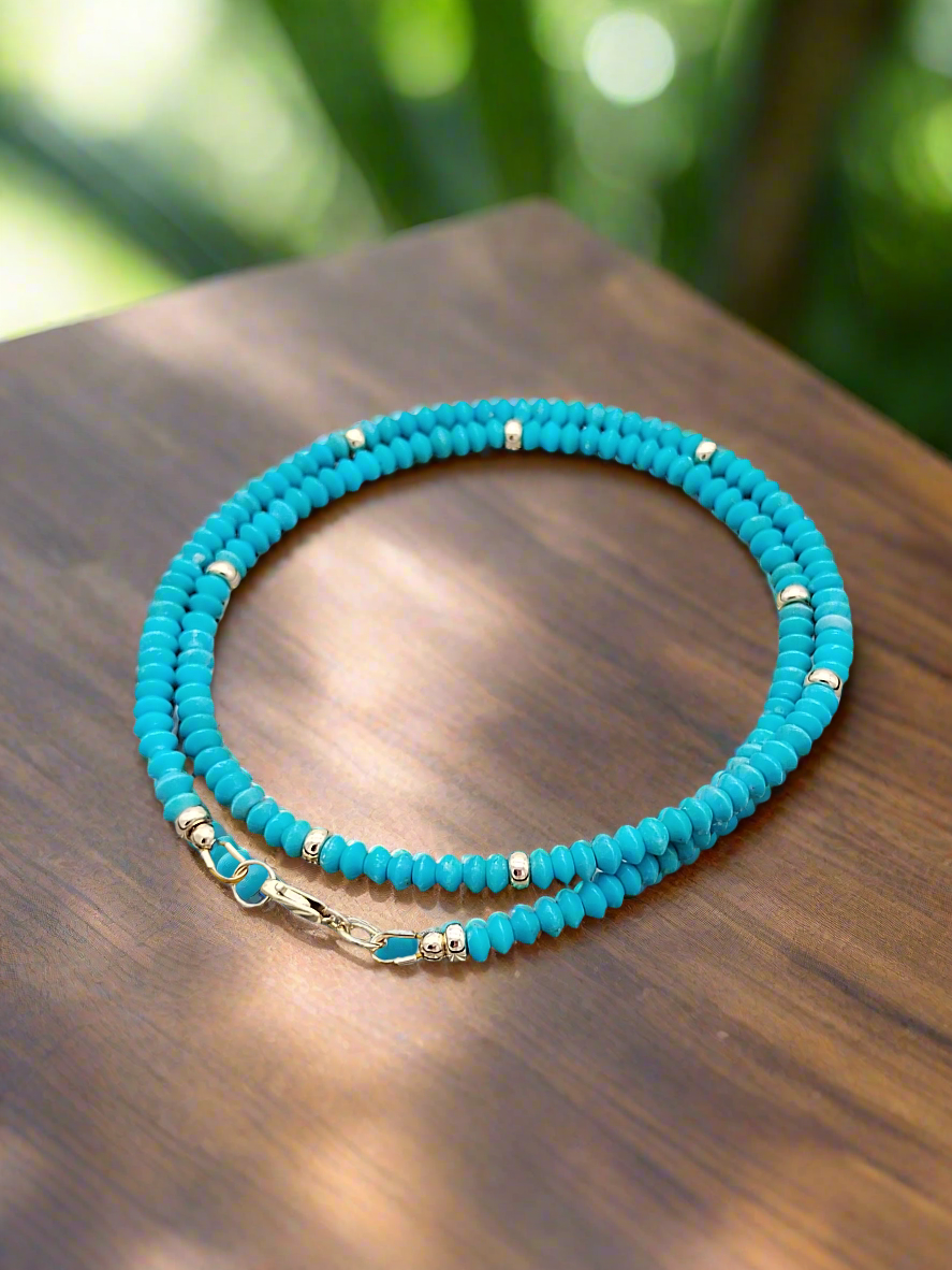 Collar de turquesa Campitos auténtica de 4 mm en forma de rondelle en oro blanco de 14 quilates.