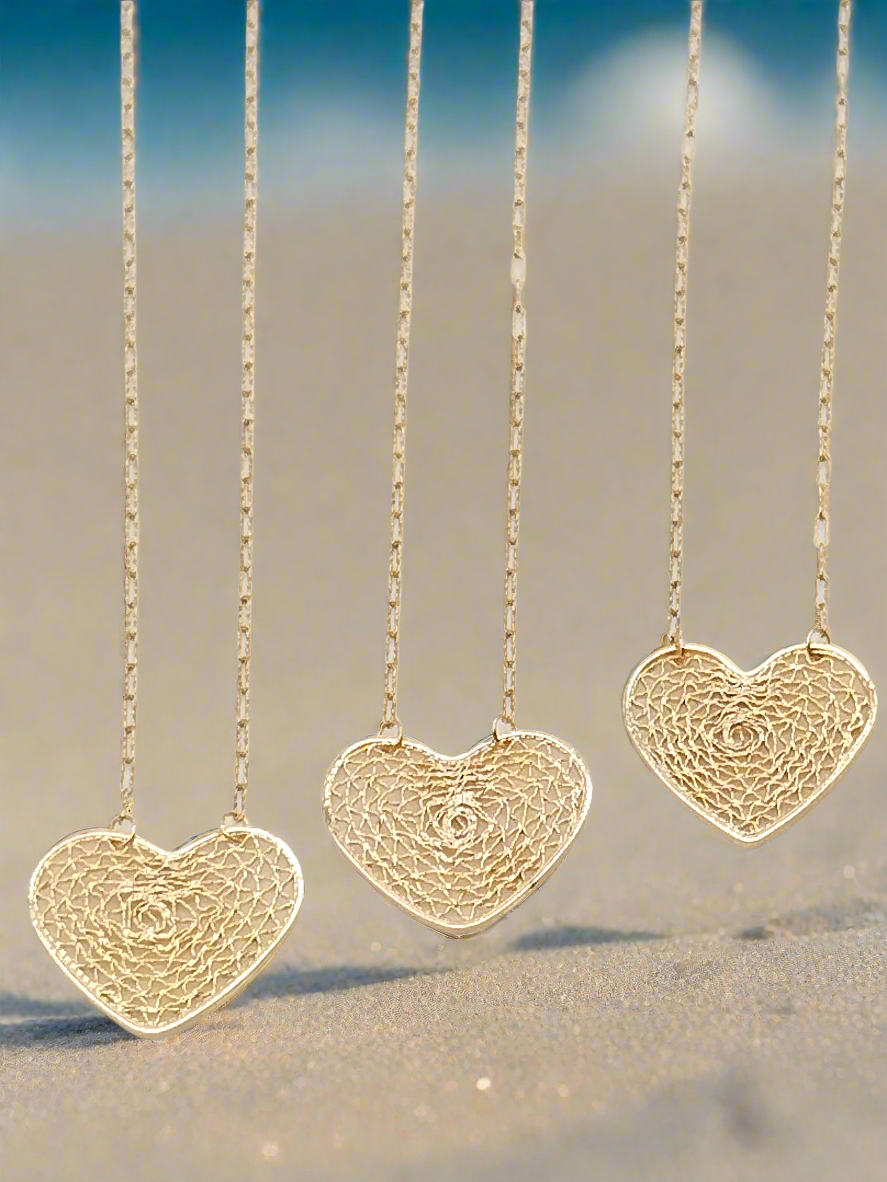 Unique Gold Heart Chain Necklace