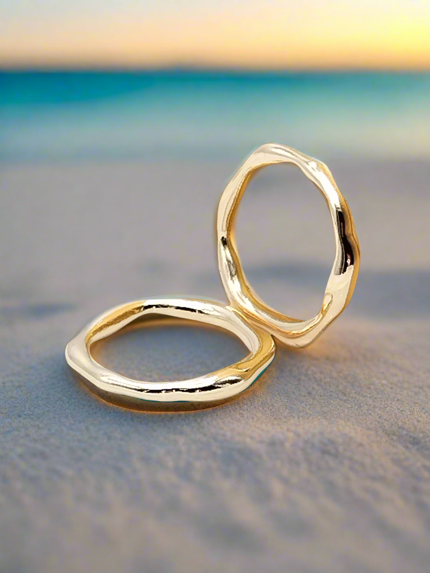 Anillo de banda dorada, irregular, minimalista, apilable, chapado en oro, joyería de moda, niñas, mamá
