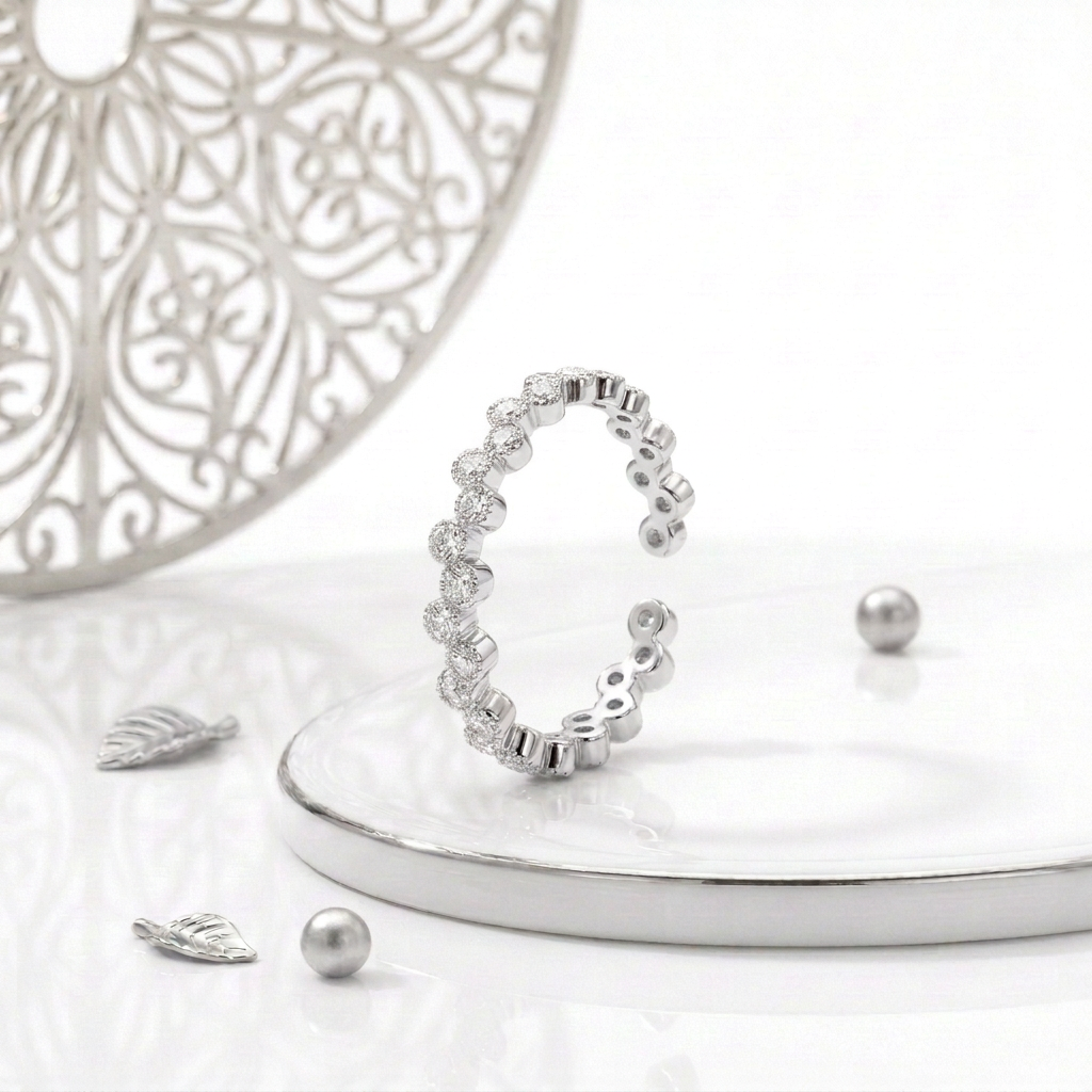 Rhodium silver plated zigzag ring with sparkling round CZ stones and an adjustable open band