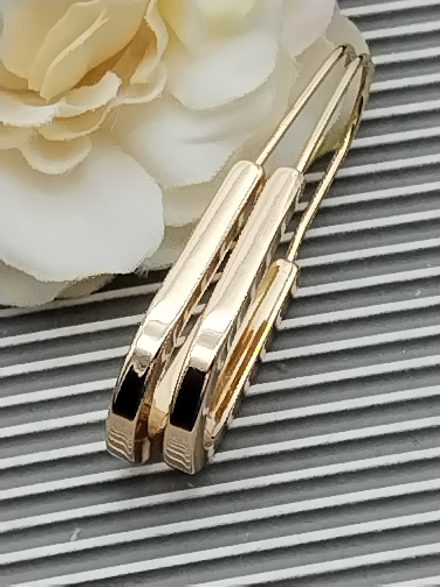 Vorhängeschloss-Goldohrringe, lange Creolen, Damenschmuck, Geschenke für Sie