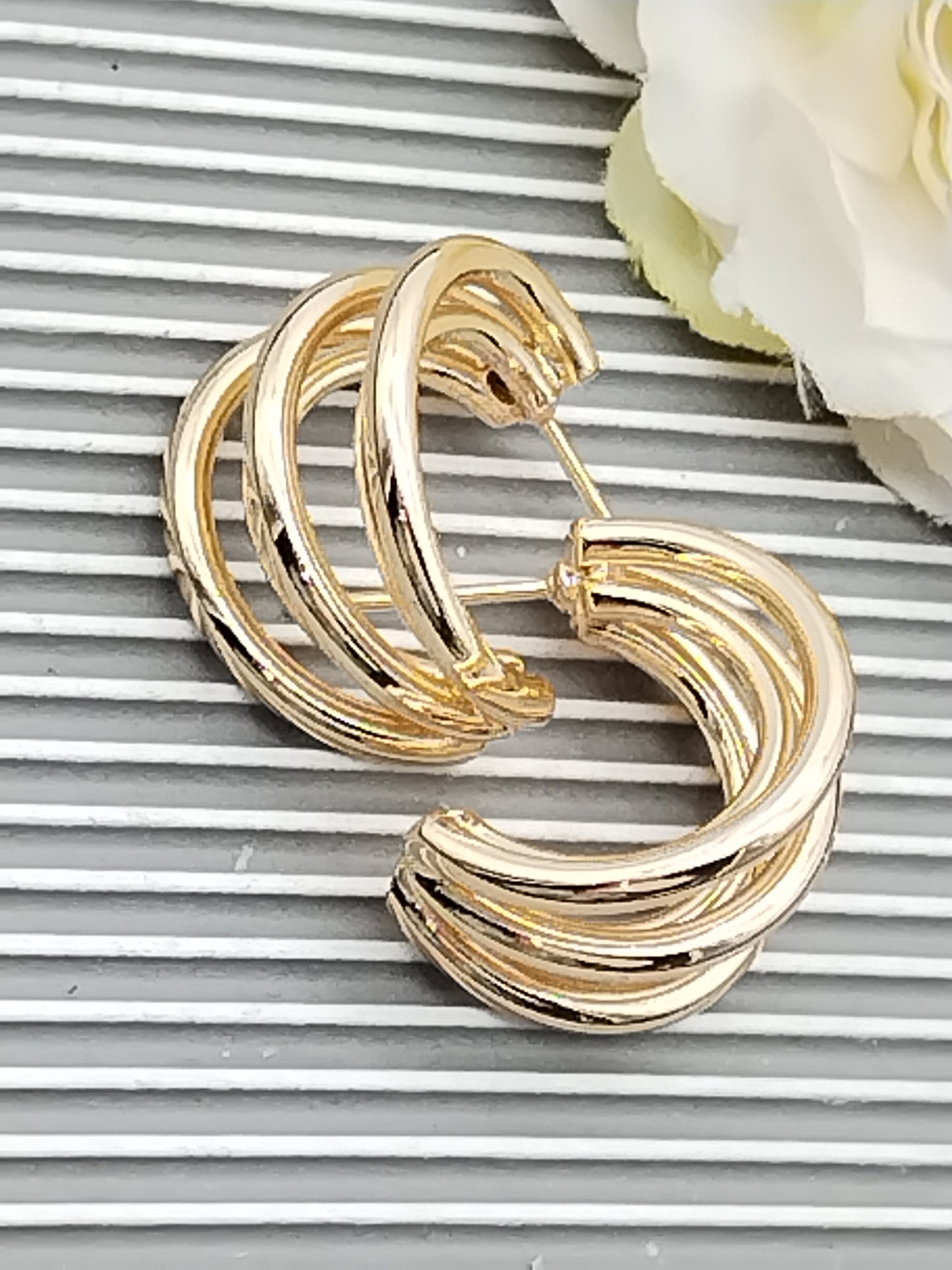 Fünfreihige goldene Creolen, Damenschmuck, Geschenke für Sie