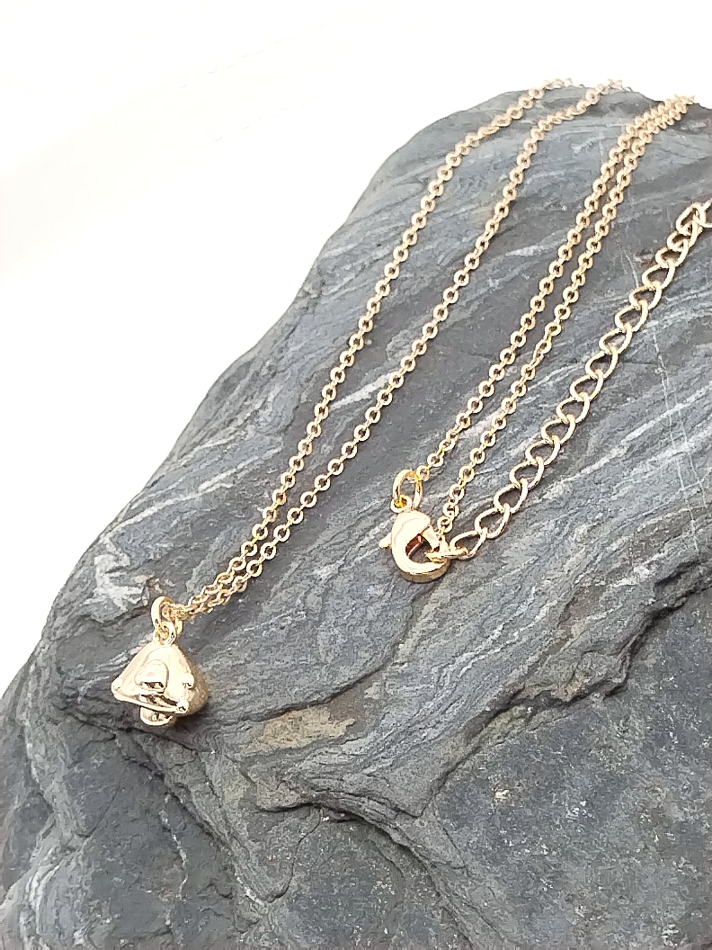 Collar de hongo dorado, dije pequeño, joyería natural asequible, regalos de Navidad, para mujeres, regalo para niñas