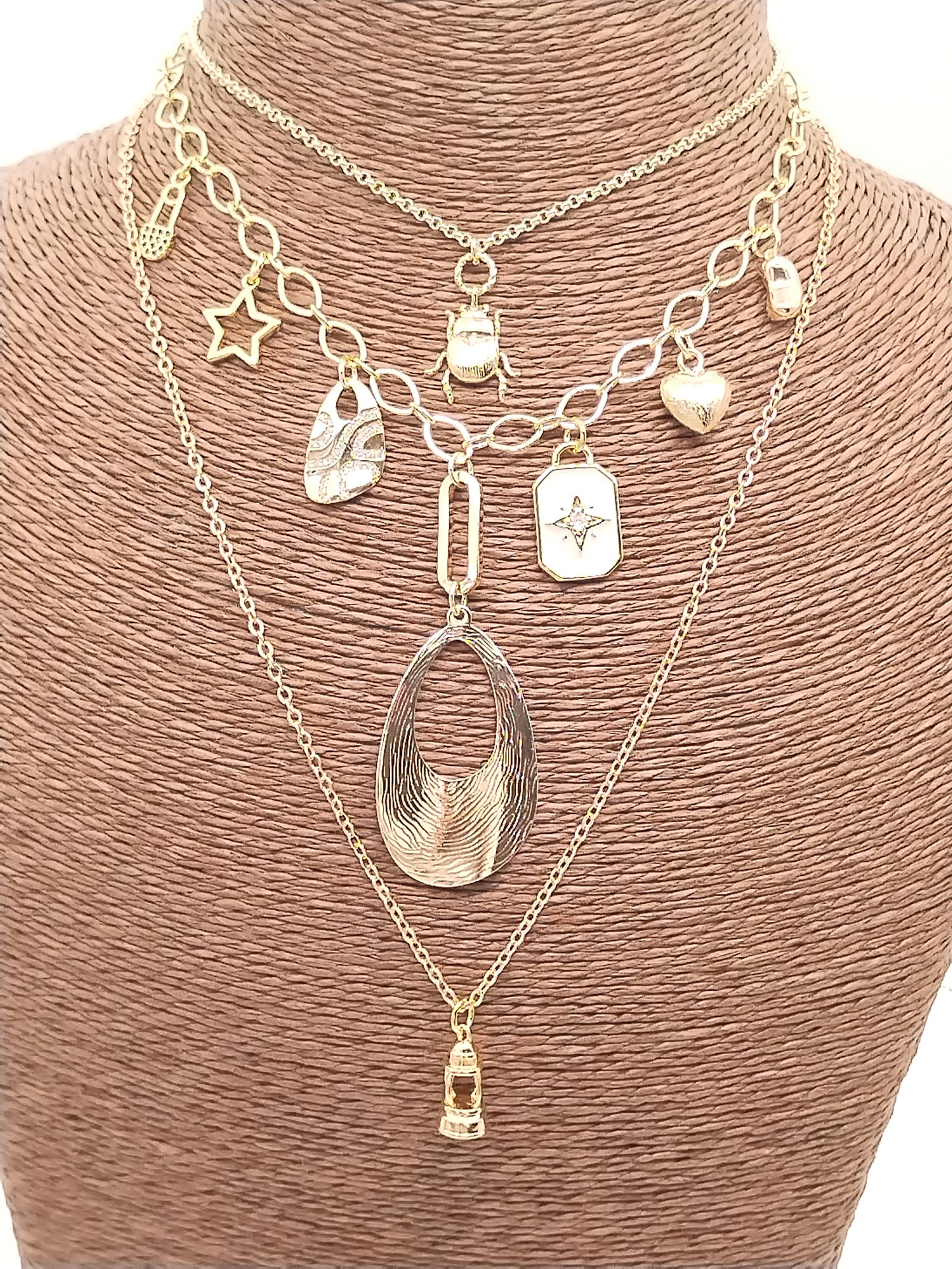 Skarabäus-Käfer-Charm-Halskette, 18 Karat vergoldete Kette, trendiges Choker-Layering, Urlaubsgeschenk, nachhaltiger Schmuck für Frauen