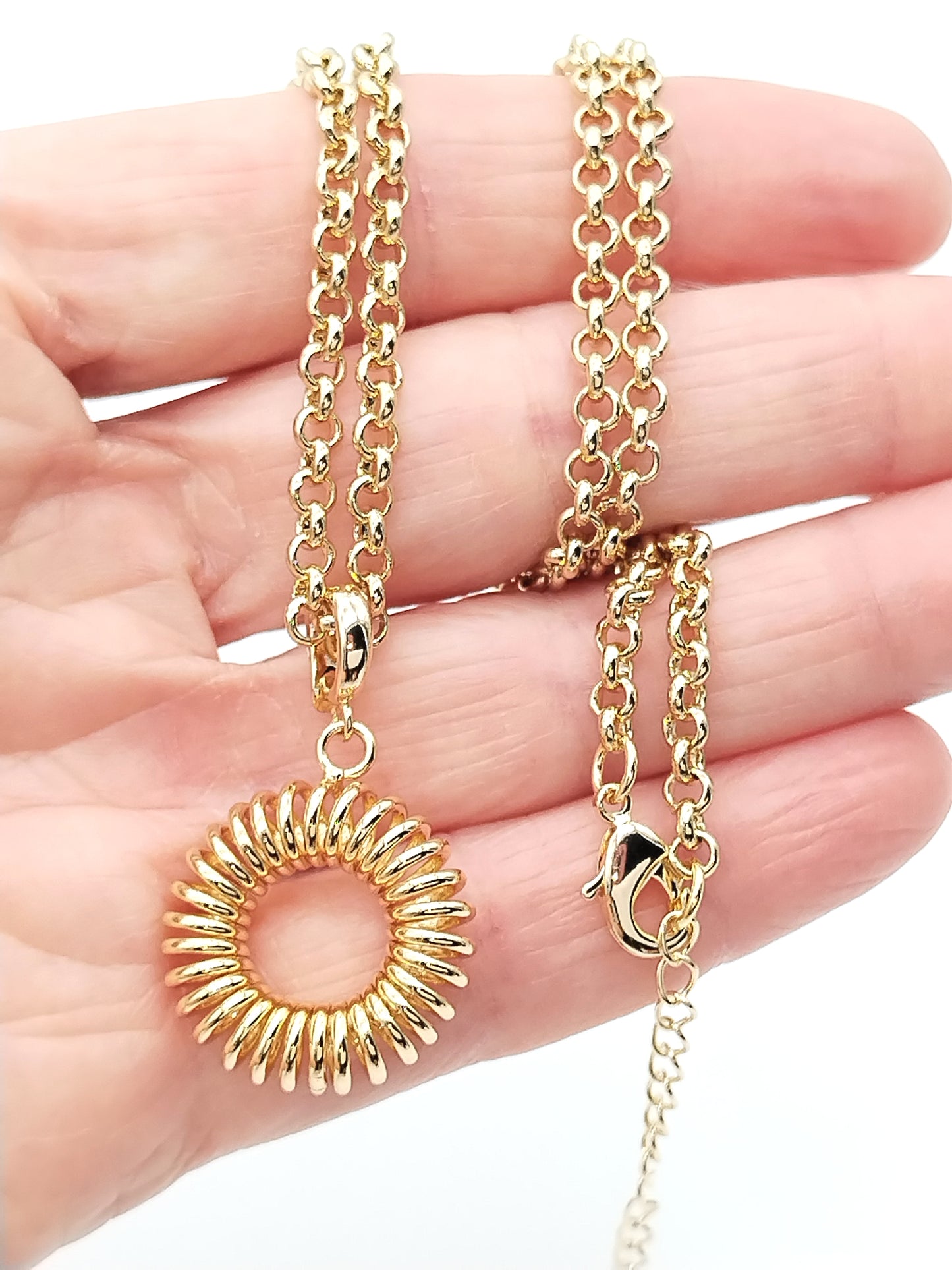 Collar de espiral de oro redondo, dije de donuts unisex, cadena enrollable, colgante de extracción, moderno, regalo, mamá