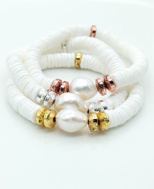 Pulsera elástica de concha blanca y perla barroca, oro, plata y cobre, joyería de verano para mujer, regalo