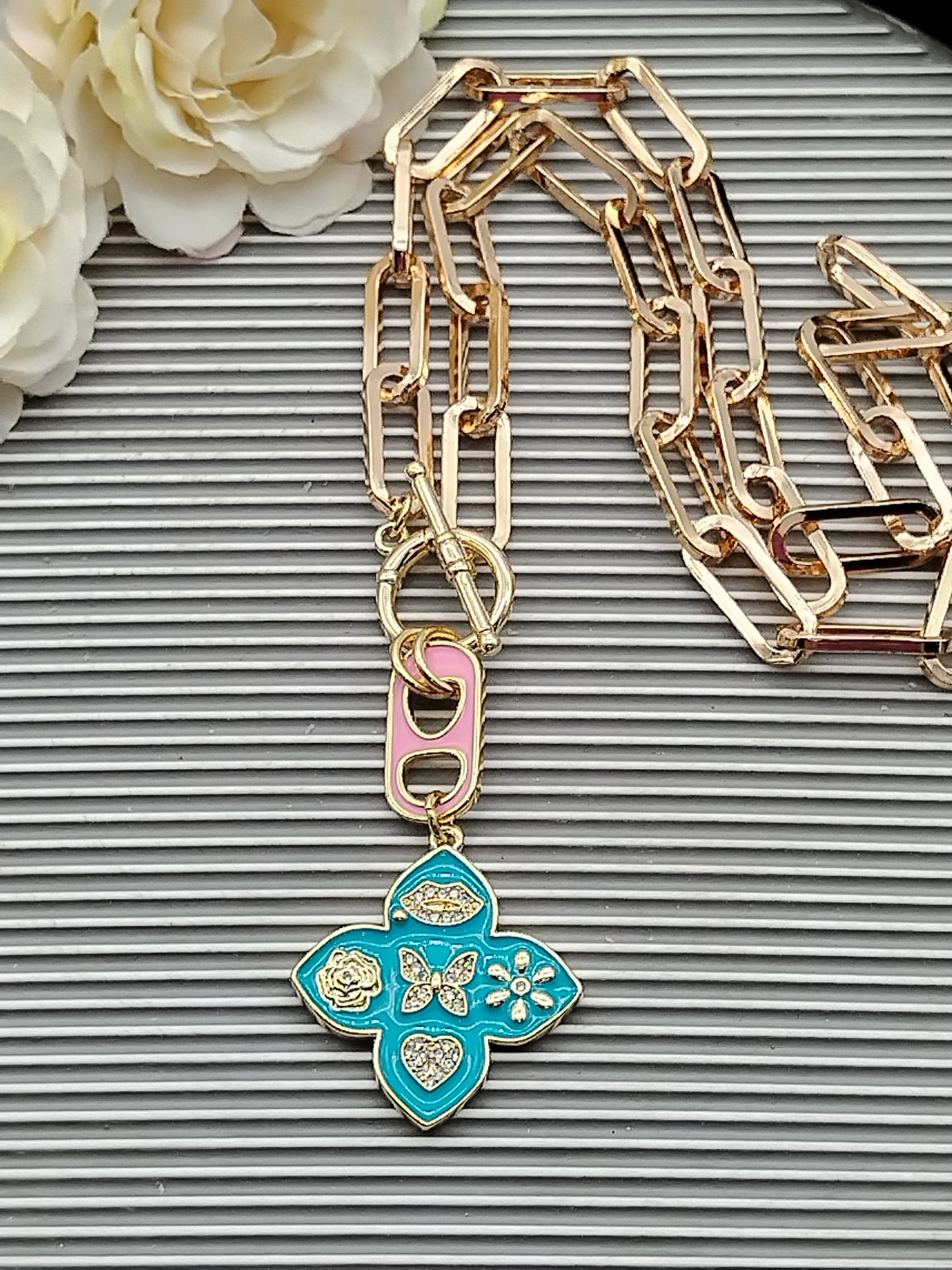 Lucky Clove Pendant Choker, 14k Gold Filled Necklace, Chunky Paper Clip Chain Necklace, Soda Tab Charm Choker