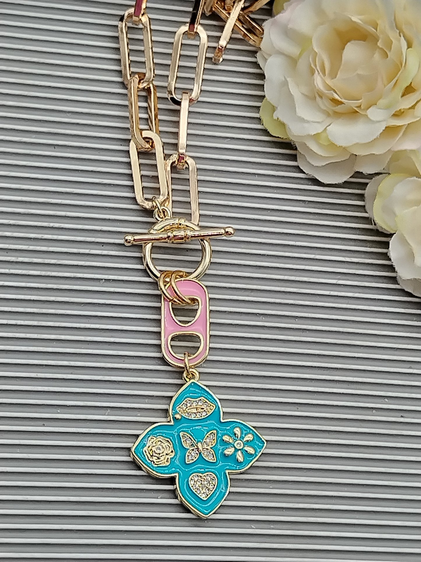Lucky Clove Pendant Choker, 14k Gold Filled Necklace, Chunky Paper Clip Chain Necklace, Soda Tab Charm Choker