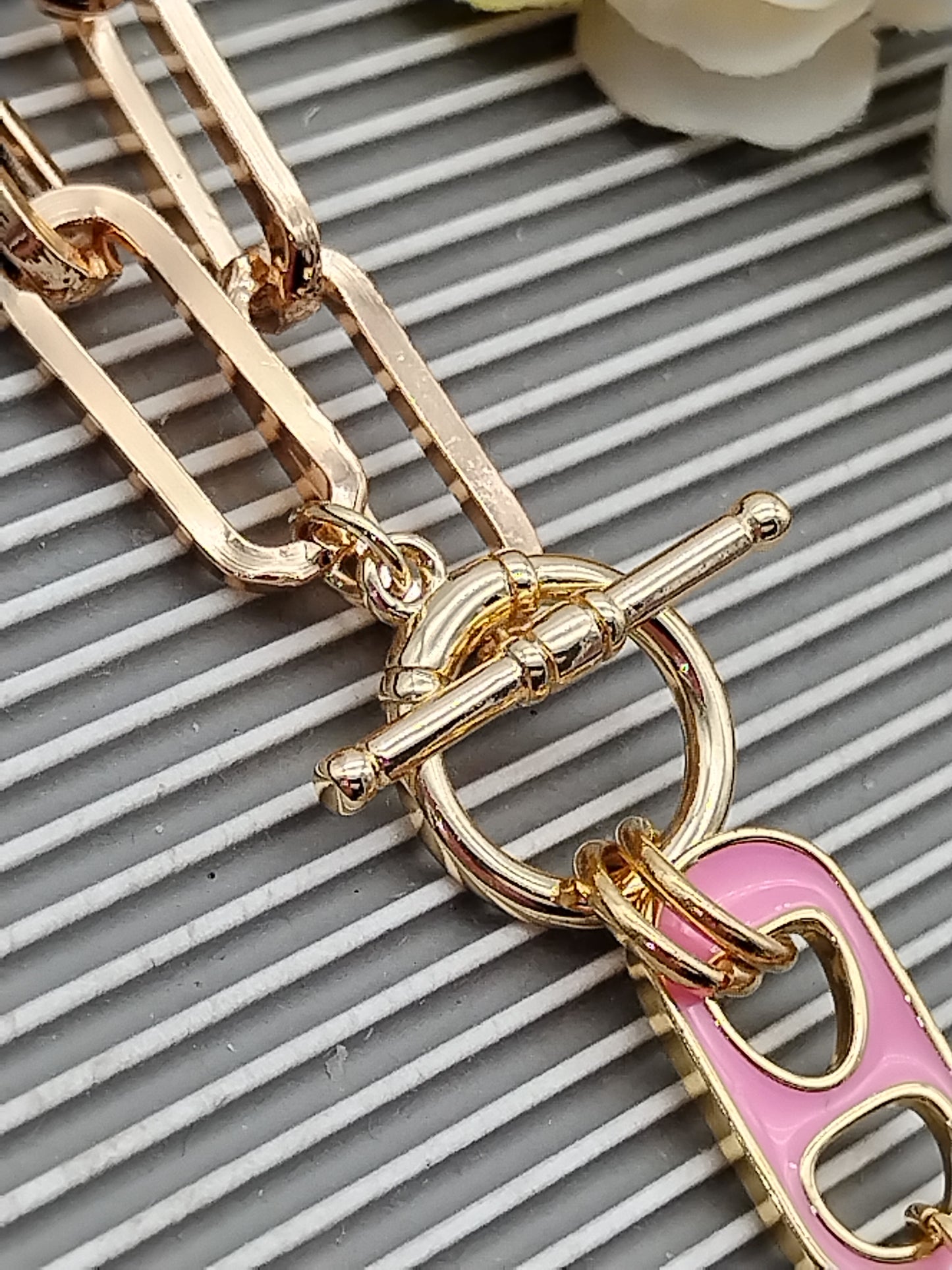 Lucky Clove Pendant Choker, 14k Gold Filled Necklace, Chunky Paper Clip Chain Necklace, Soda Tab Charm Choker