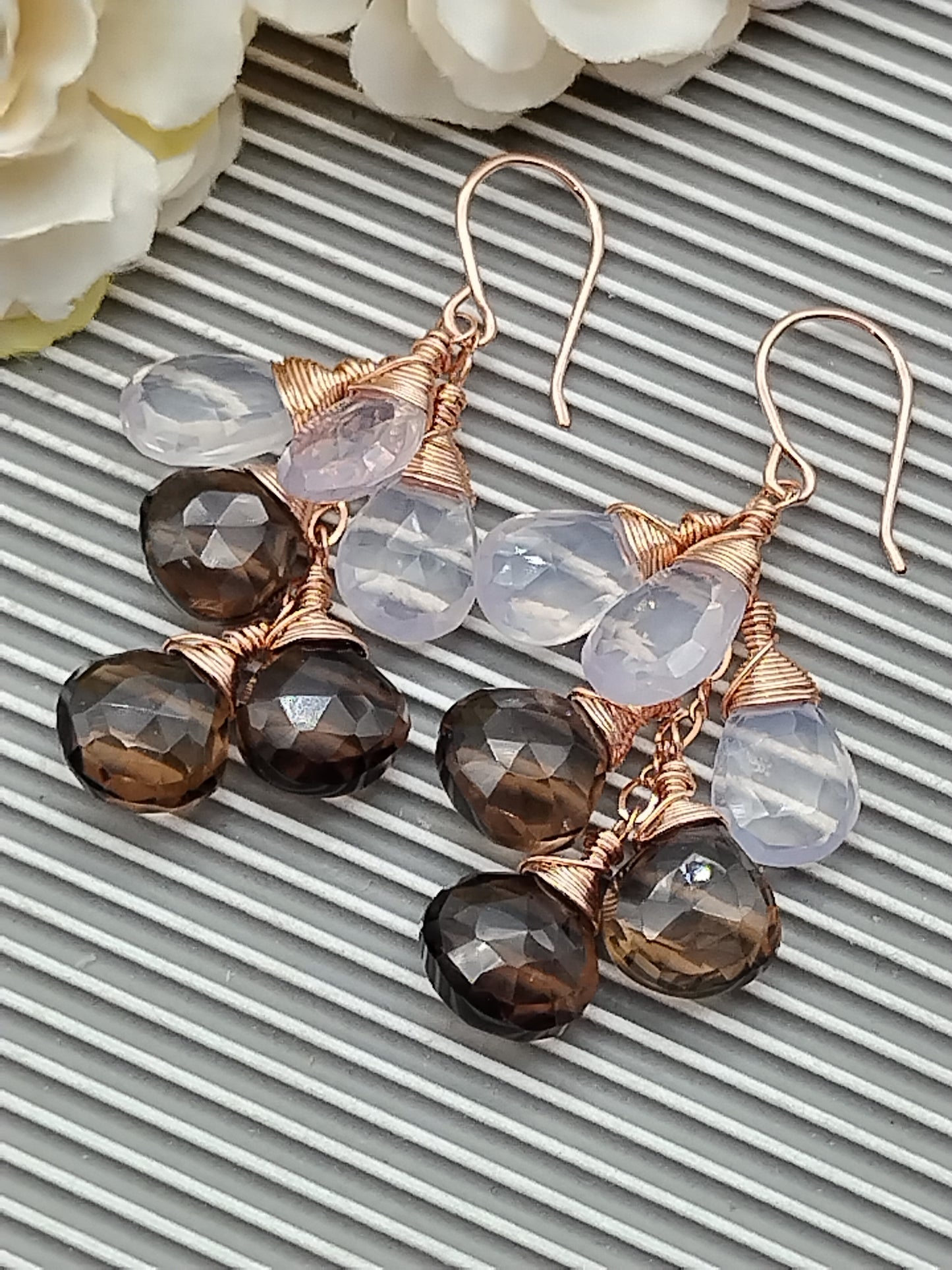 Pendientes de cuarzo ahumado y lavanda, pendientes colgantes con piedras preciosas, rellenos de oro rosa de 14 k, pendientes en racimo