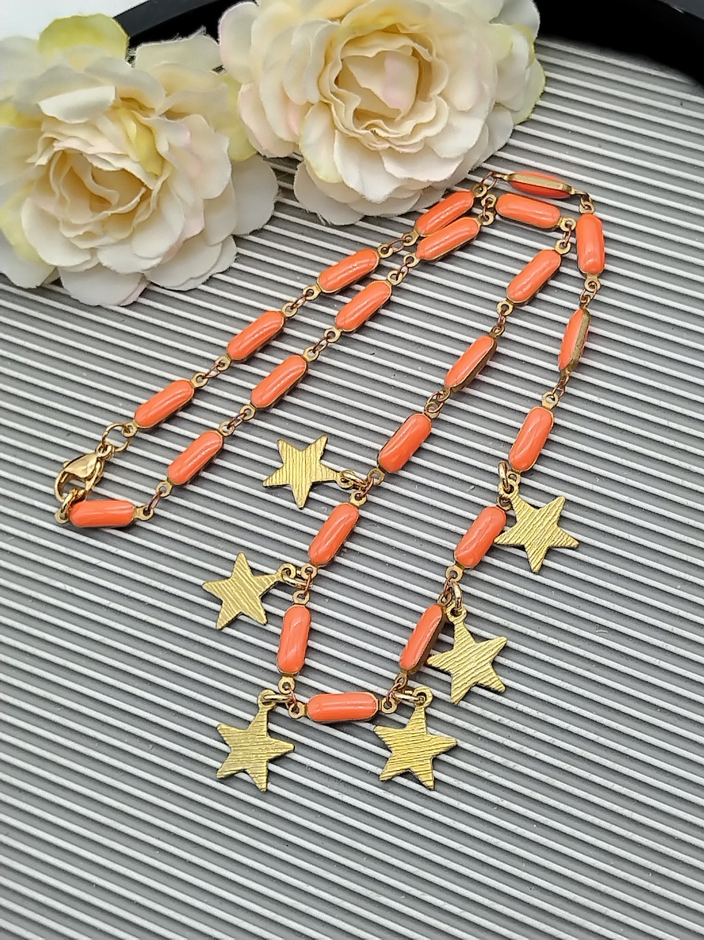 Gargantilla de estrella y ginkgo, collar de latón con barra abullonada de esmalte, collar con dijes deslumbrantes, collar con capas genial