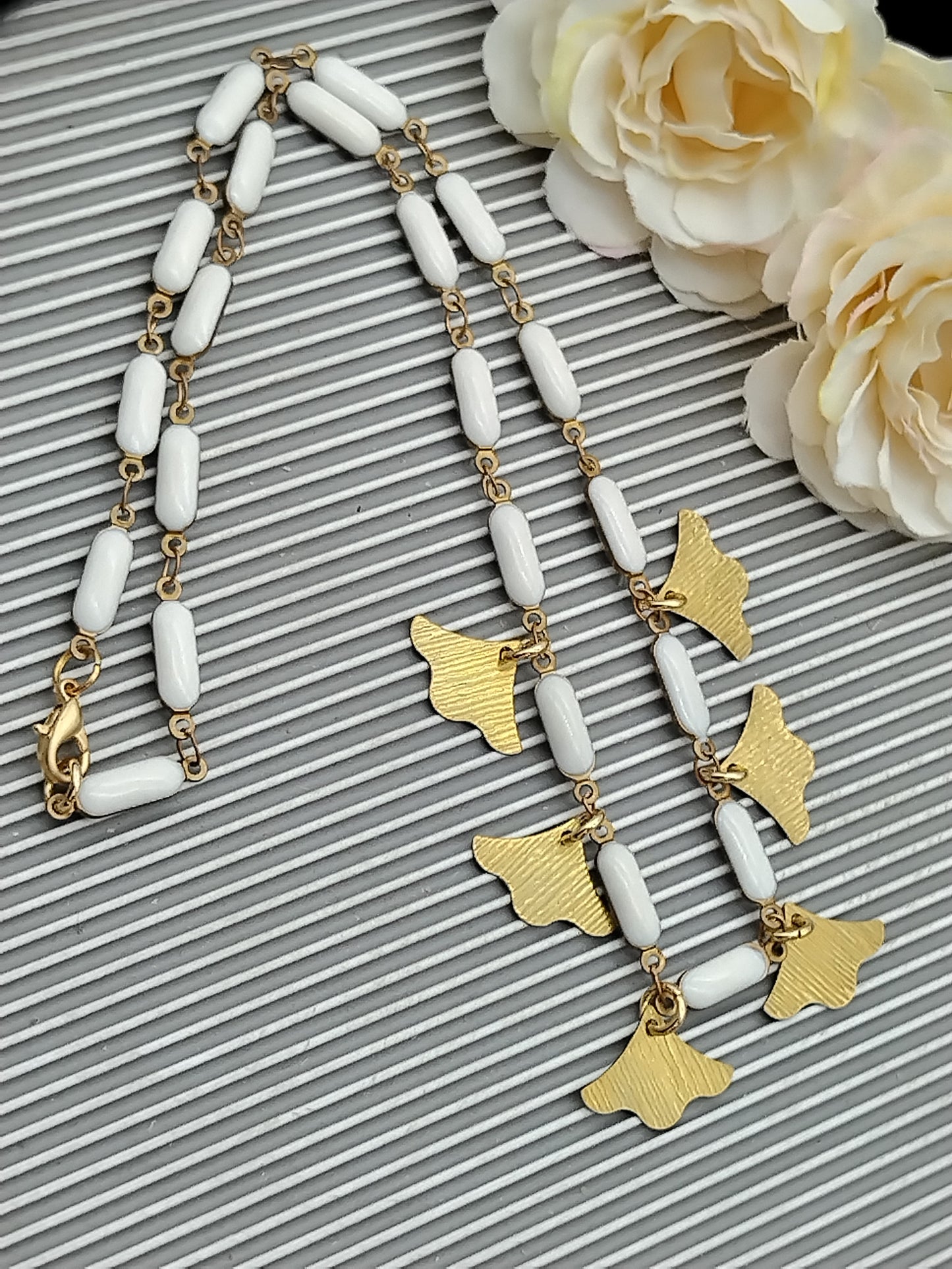 Gargantilla de estrella y ginkgo, collar de latón con barra abullonada de esmalte, collar con dijes deslumbrantes, collar con capas genial