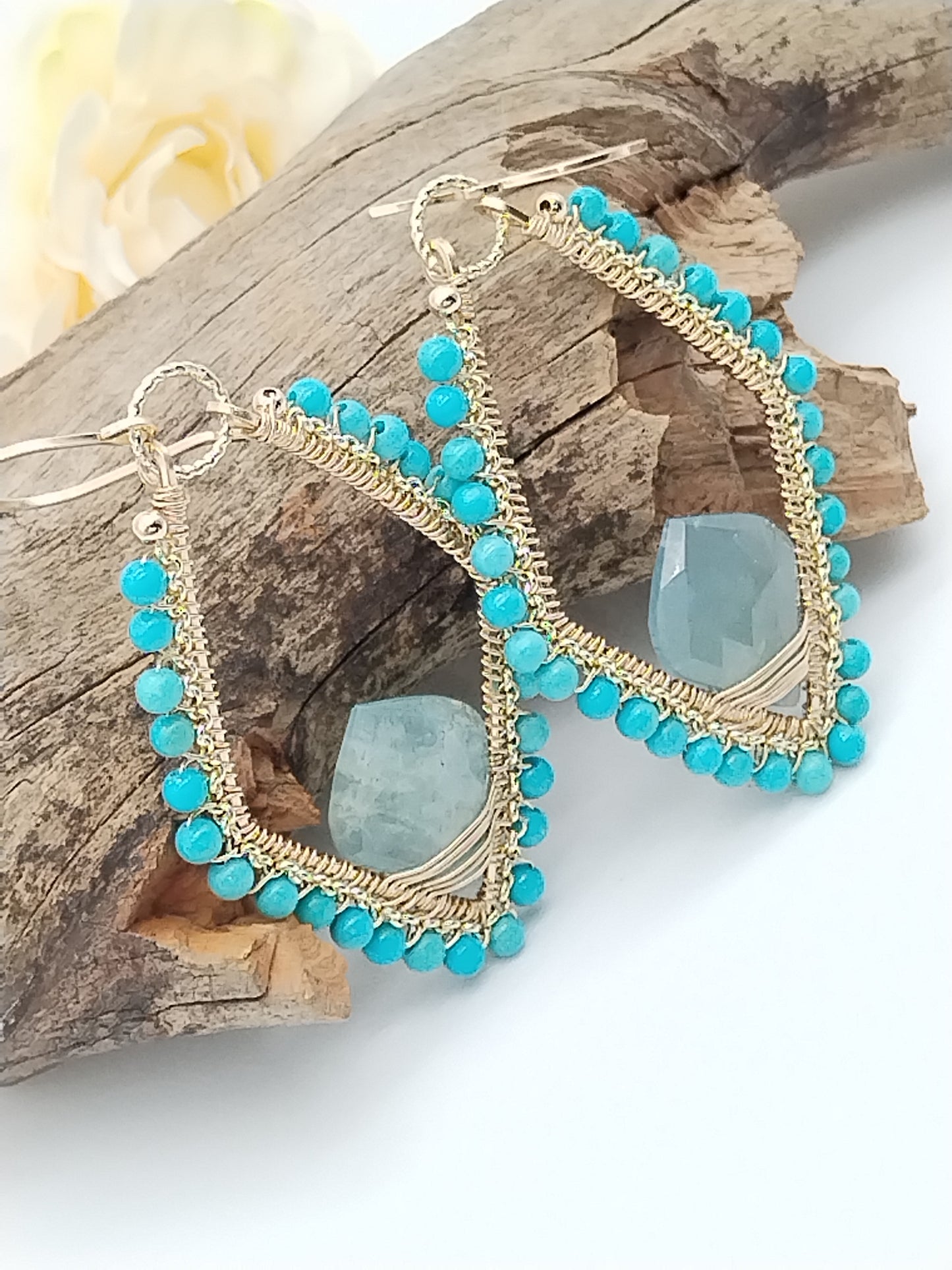 Pendientes colgantes grandes de turquesa y aguamarina, pendientes de aro de turquesa genuina, rellenos de oro de 14 k, regalos para ella, estilo boho chic, estilo vaquera, regalo