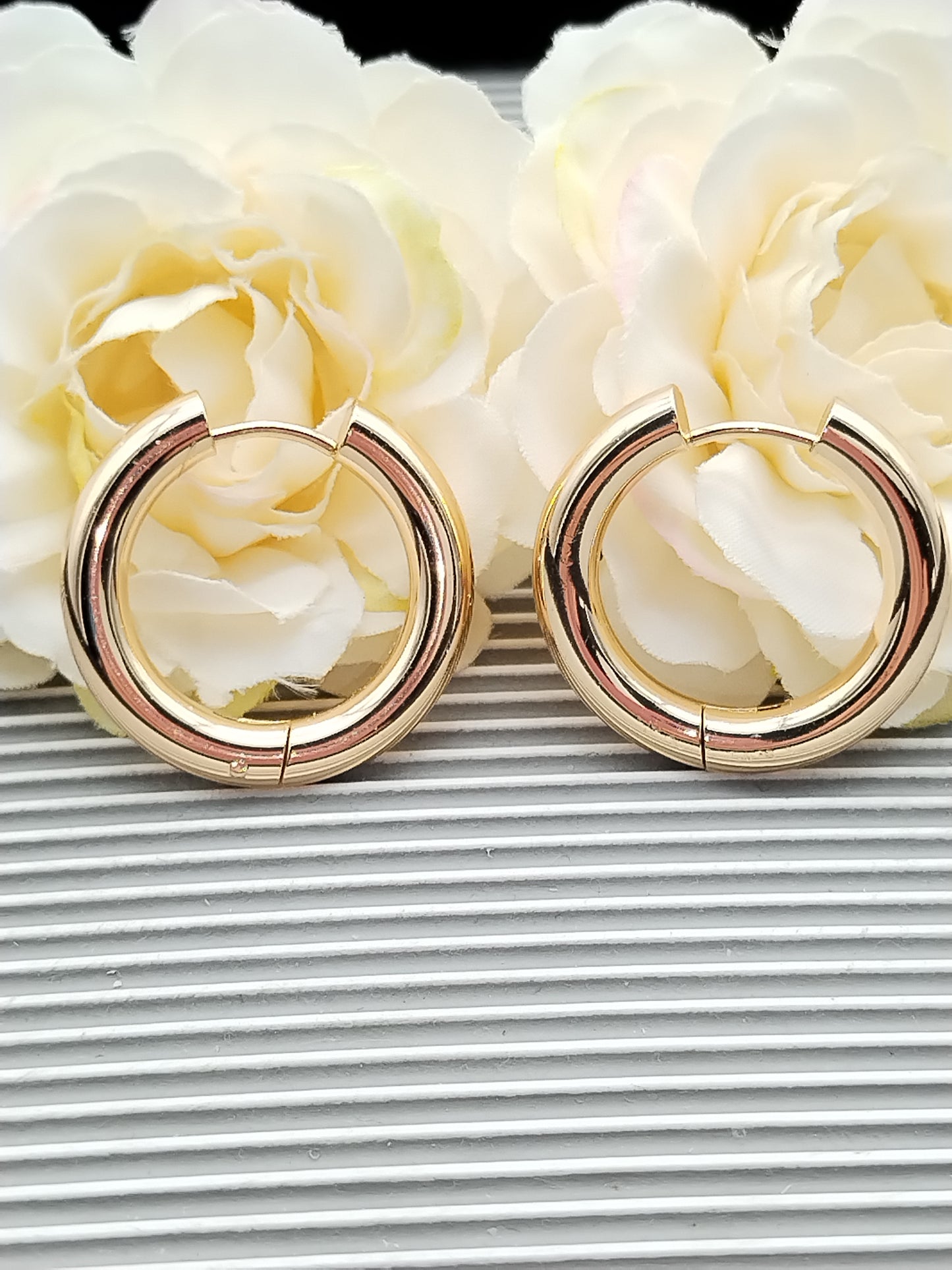 Große Creolen, klobige goldene Creolen, Geschenk