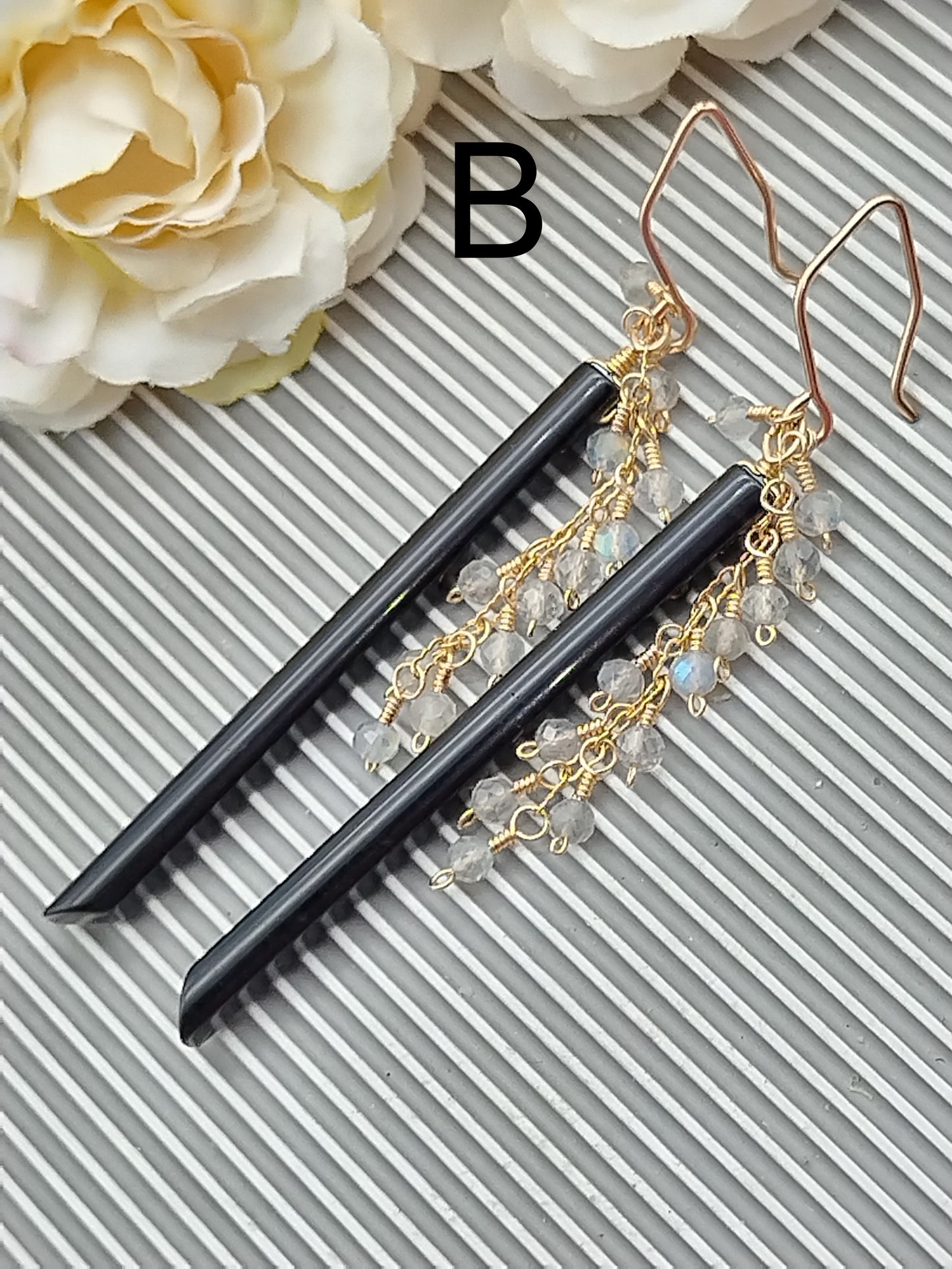 Edelstein-Ohrringe, 14 Karat Gold gefüllte lange Ohrringe, Obsidian, Labradorit und Perlenohrringe, zierliche Ohrringe