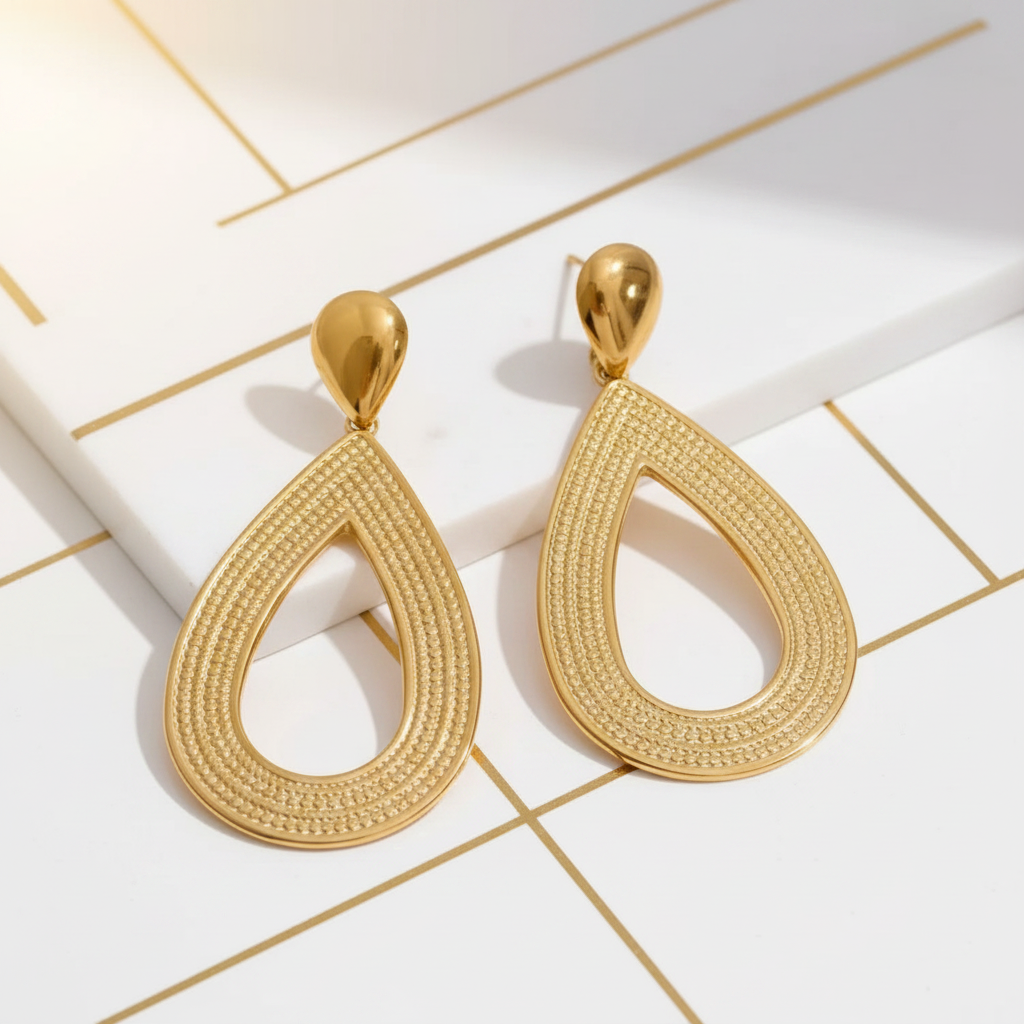 Large Gold Teardrop Dangle Earrings with Hammered Texture – Waterproof Stainless Steel – Ms Friesch
