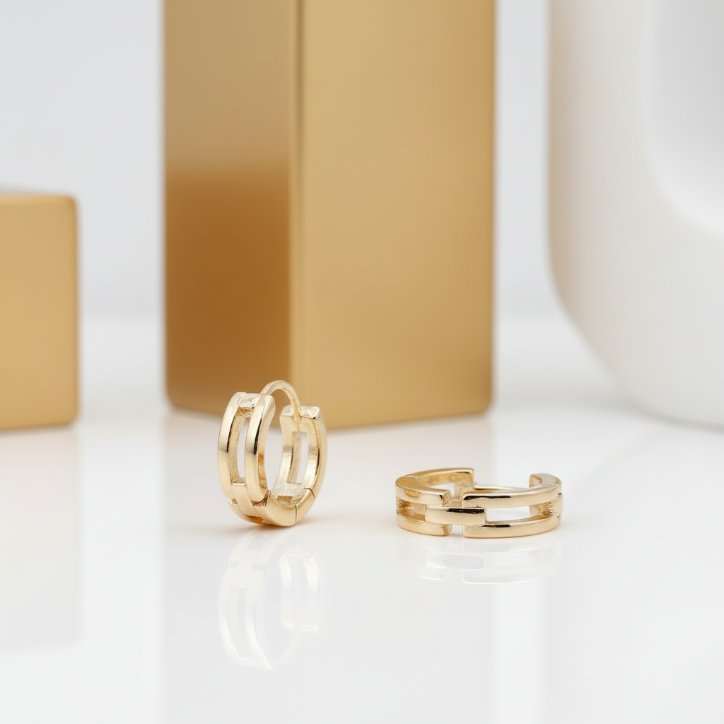 Small Chunky Link Huggie Hoop Earrings - Warm Gold