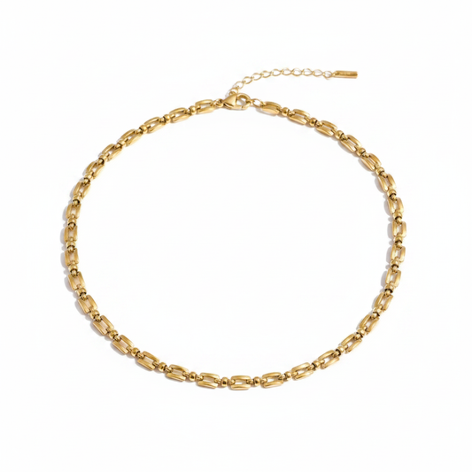 Small link chain necklace 18k PVD gold stainless steel white background – Ms Friesch

